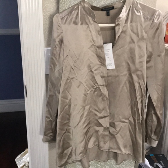 EILEEN FISHER Hammered satin silk woven shirt. - Picture 2 of 3